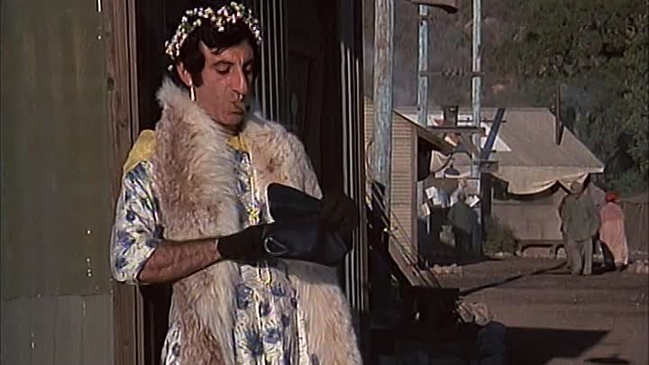 ⁣MASH S05E03 - Out of Sight, Out of Mind