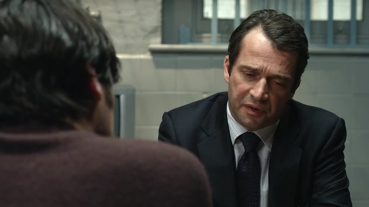 ⁣Injustice (2011) S1E2