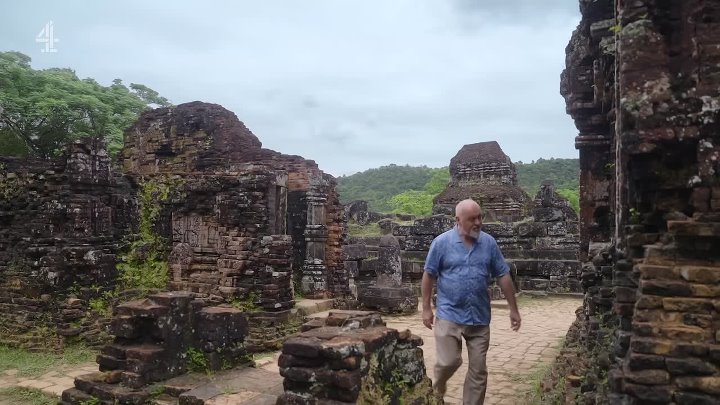 ⁣Bill Baileys Vietnam S01E01 1080p HDTV H264-DARKFLiX