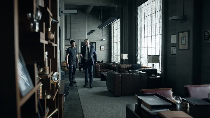 S W A T 2017 S08E22 FiNAL MULTi 1080p WEB x264-AMB3R[EZTVx to] mkv