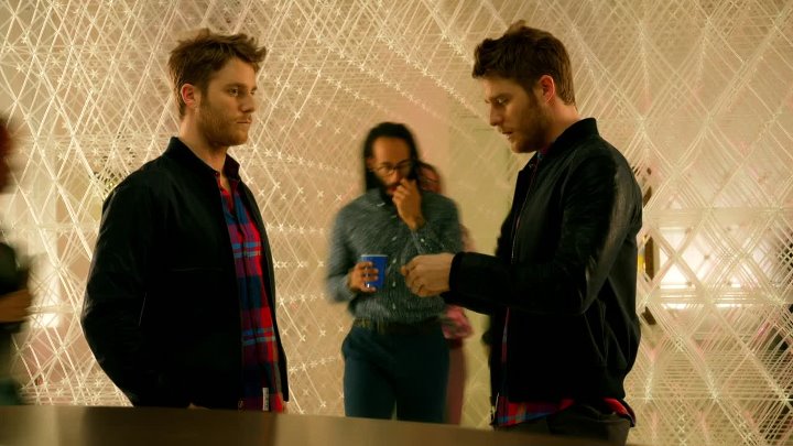 Limitless S01E21 Finale Part One 1080p AMZN WEB-DL DD 5 1 H 264-playWEB
