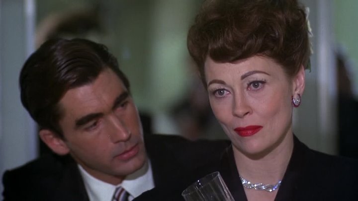 ⁣Mommie Dearest (1981) (720p)🌻 80's Movies