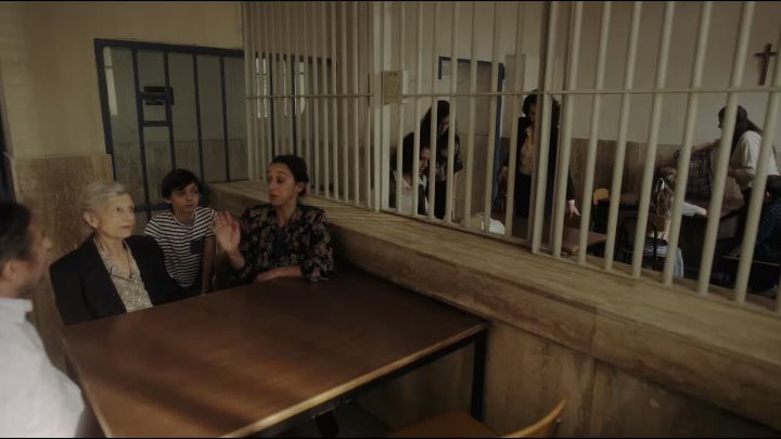 ⁣Portobello 2026 S01E03 1080p HEVC x265-MeGusta