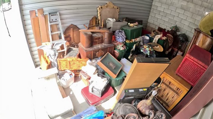 ⁣Storage Wars S17E03 720p HEVC x265-MeGusta