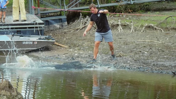 ⁣Duck Dynasty The Revival S02E01 1080p WEB h264-EDITH