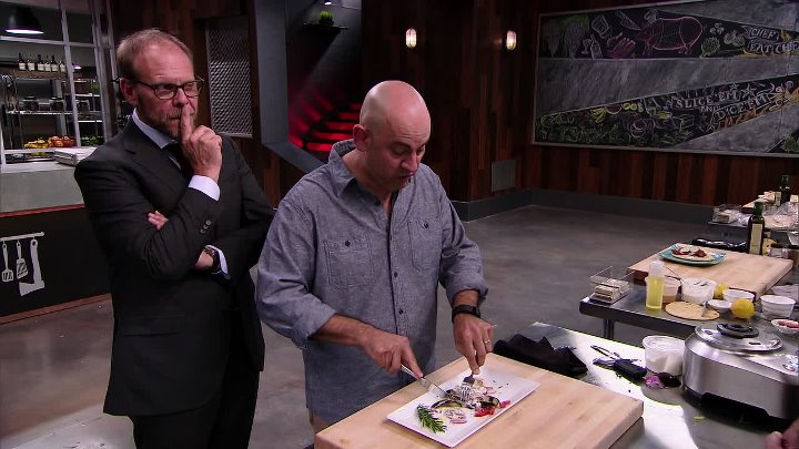 ⁣Cutthroat Kitchen S11E08 We Dont Need Another Gyro 1080p AMZN WEB-DL DDP2 0