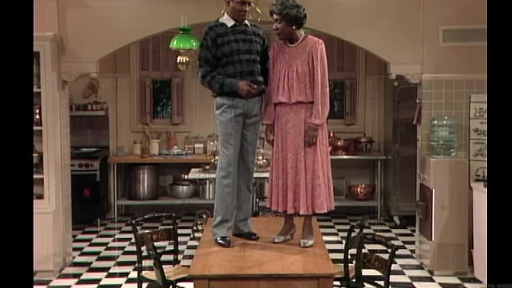 ⁣Benson S06E13 Home for Christmas 720p CTV WEB-DL AAC2 0 H 264-PHOENiX