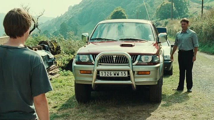 ⁣With A Friend Like Harry (2000) (720p) +subtitle