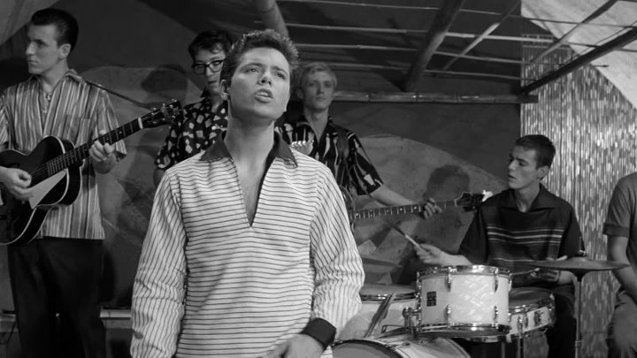 ⁣Expresso Bongo (1959) (1080p)🌻 Black & White Films