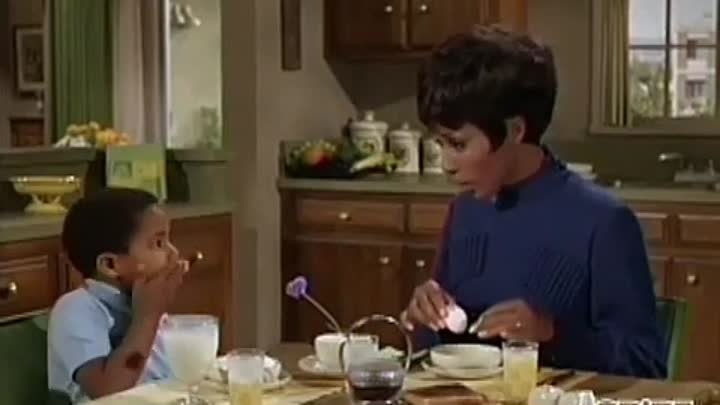 ⁣Julia E7 - Am I, Pardon the Expression, Blacklisted?