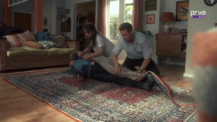 ⁣Na tankom ledu E001