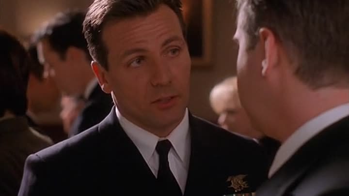 ⁣JAG S04E13 War Stories (2)