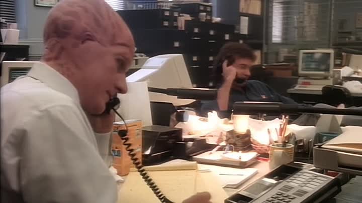 ⁣Alien Nation (1989) - S01E04 - The Takeover