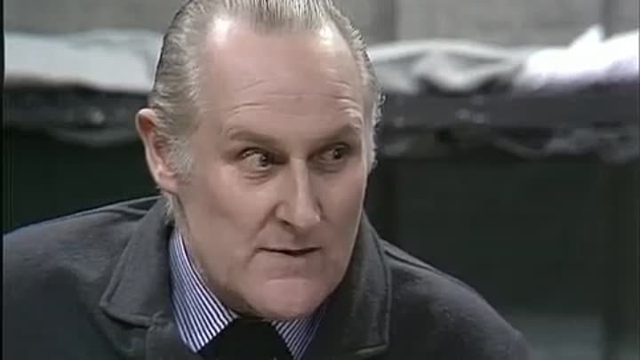 ⁣Porridge [S03E01] A Storm In A Teacup (1977) [DVDRip x265]