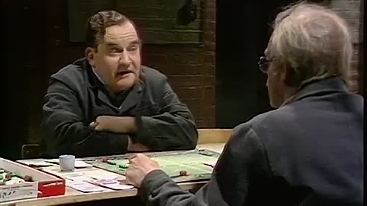⁣Porridge [S03E04] Pardon Me (1977) [DVDRip x265]
