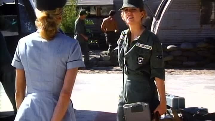 ⁣China Beach S02E01 Lost and Found (1)