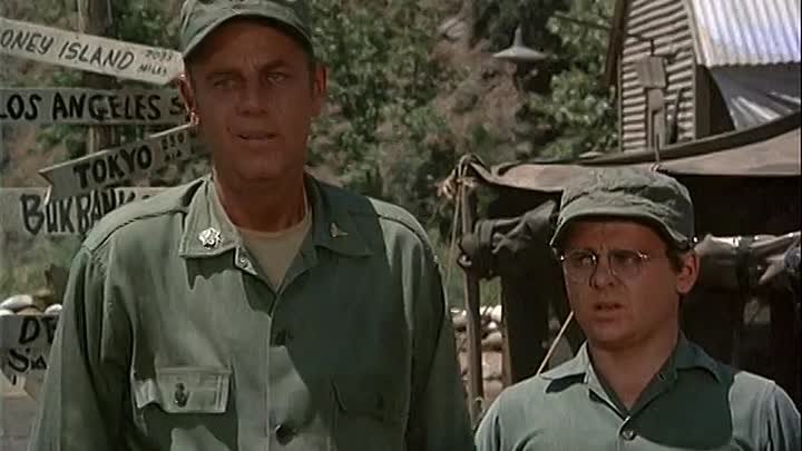 ⁣M*A*S*H S3 E1 ∙ The General Flipped at Dawn