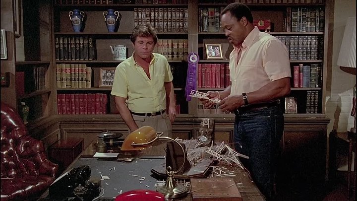 ⁣Magnum P I S7 E7 Paper War