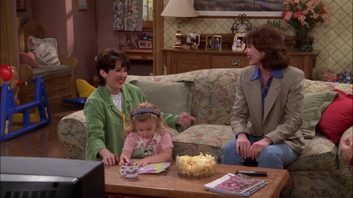 ⁣Everybody Loves Raymond Episode 21 Fascinatin' Debra