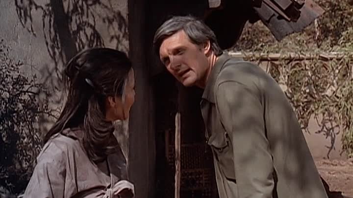 ⁣MASH S06E07 - In Love and War