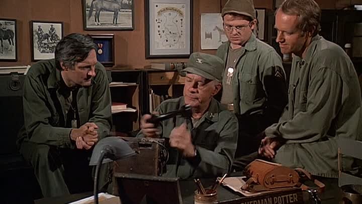⁣MASH S06E22 - Potter's Retirement