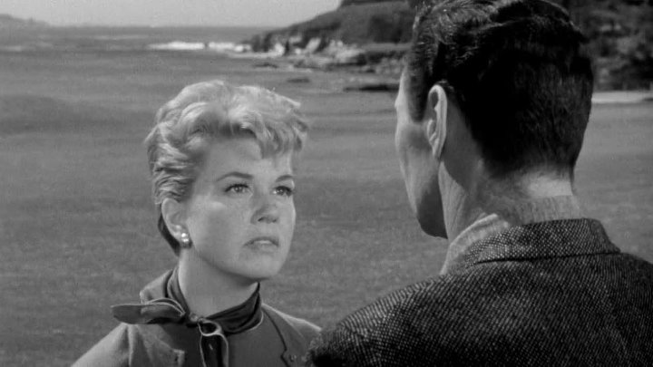 ⁣Julie (1956) (720p) - Doris Day, Louis Jourdan, Barry Sullivan