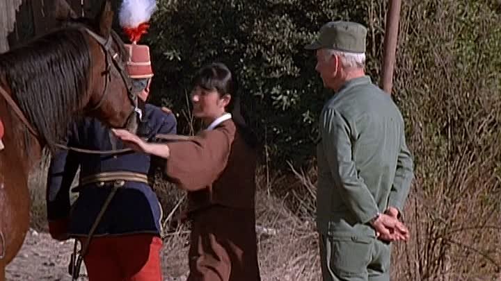 ⁣MASH S07E17 - The Price