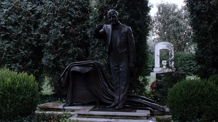 ⁣Elizabethtown 2005 1080p BluRay HEVC x265 5 1 BONE