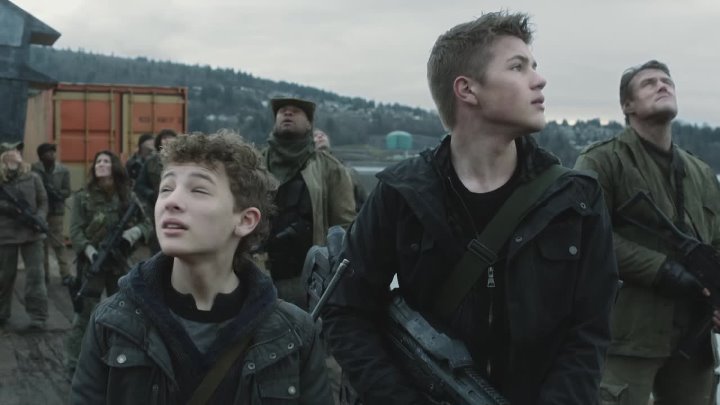 ⁣Falling Skies - Complete Series - Mp4 x264 AC3 1080p