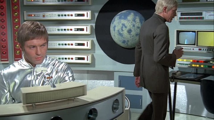 ⁣UFO S01E16 Kill Straker 720p BluRay DD5 1 H 264-NTb