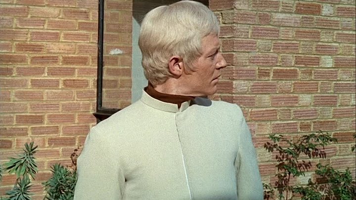 ⁣UFO S01E12 Court Martial 720p BluRay DD5 1 H 264-NTb