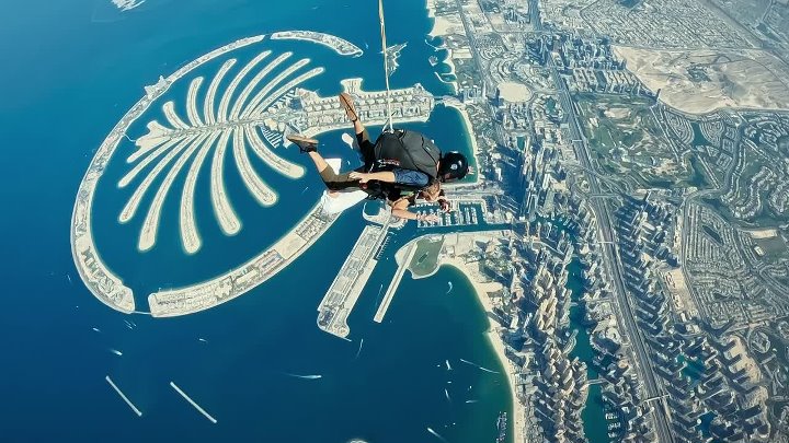 ⁣The Princess Diaries S02E04 1080p AMZN WEB-DL DDP2 0 H 264-RAWR