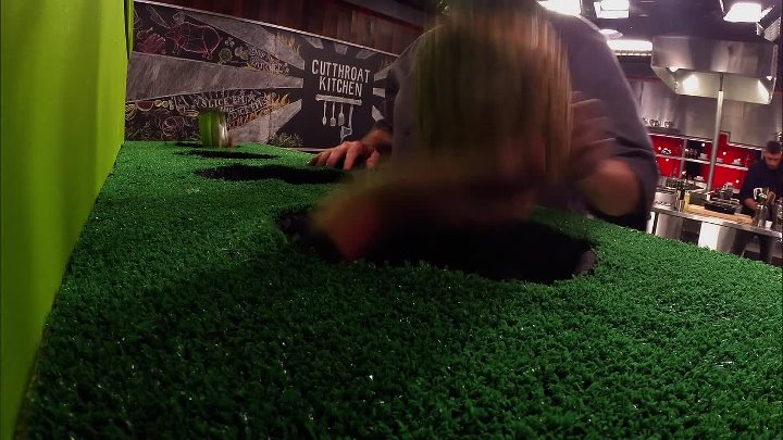 ⁣Cutthroat Kitchen S11E17 Chocotage XXL 1080p AMZN WEB-DL DDP2 0 H 264-NTb