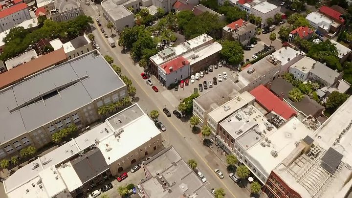 ⁣Southern Hospitality S04E01 720p WEB H264-JFF