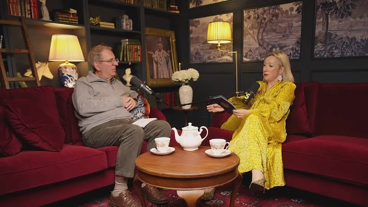 ⁣Catching Up with the Royals S01E06