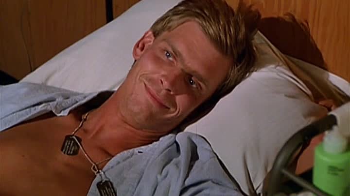 ⁣MASH S09E02 - Letters