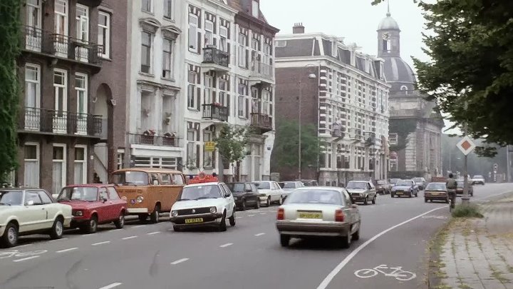 ⁣Amsterdamned 1 1988 DUTCH HC ENG SUBS 1080p BluRay x264 AAC-[YTS MX]