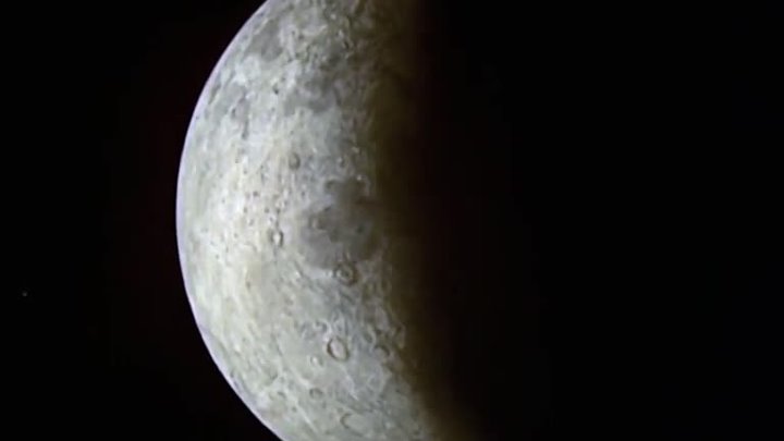 ⁣UFO (1970) [S1E1] Identified