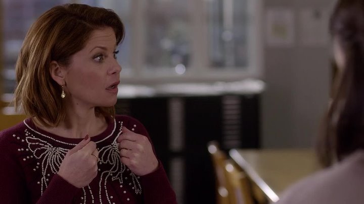 ⁣Aurora Teagarden Mysteries: The Disappearing Game (2018) (720p)