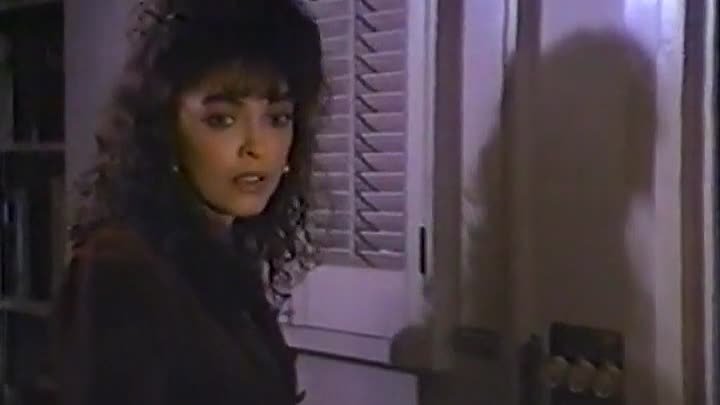 ⁣Life Goes On [S02E13] Isn't It Romantic