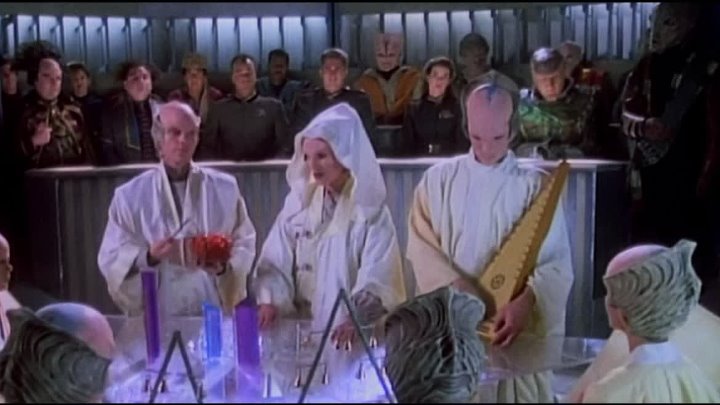 ⁣Babylon 5 [S01E07] The War Prayer