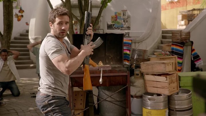 ⁣Republic of Doyle S05E01 Bon Cop, Bueno Cop