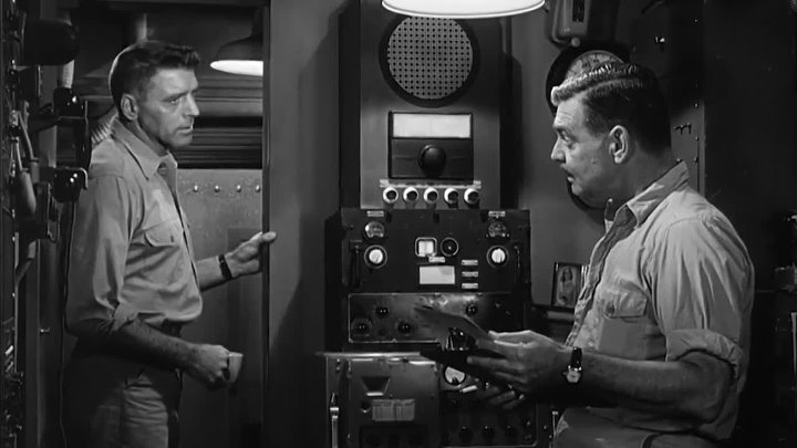 ⁣Run Silent Run Deep (1958) [720p] - Clark Gable, Burt Lancaster, Jack Warden