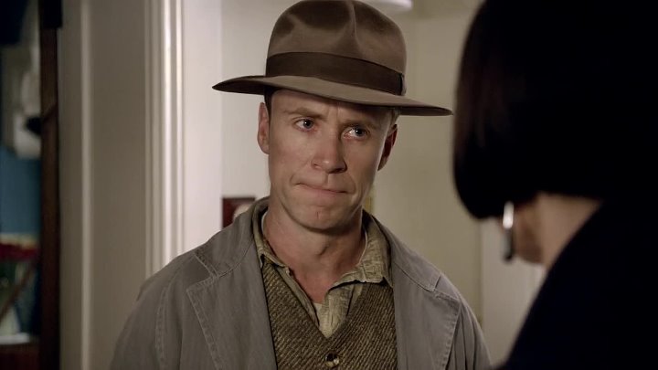 ⁣Miss Fisher's Murder Mysteries S01E07 - Murder in Montparnasse