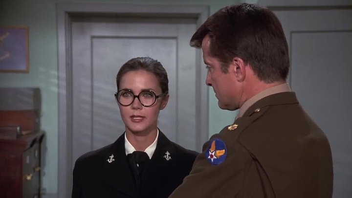 ⁣Wonder Woman [S01E08] The Pluto File (1976) (720p) [HEVCx265]