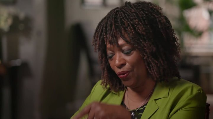 ⁣Finding Your Roots [S11E03] Amy Tan and poet Rita Dove