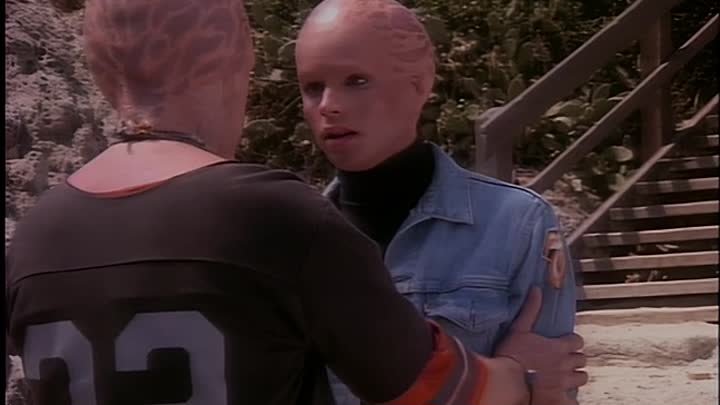⁣Alien Nation (1989) - S01E02 - Little Lost Lamb
