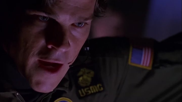 ⁣Space: Above and Beyond (1995) - E12 - The River of Stars