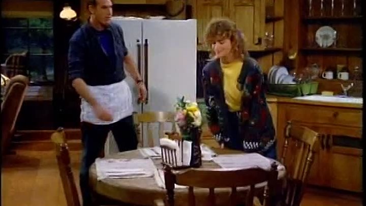 ⁣Coach S01E01 Kelly And The Professor