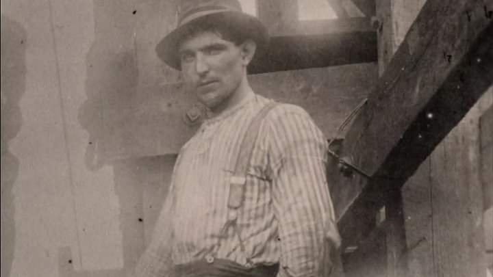 ⁣Brooklyn Bridge (1981) (1080p)